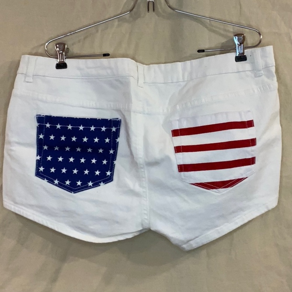 Women's Americana White Denim Shorts with Red White & Blue back pockets.